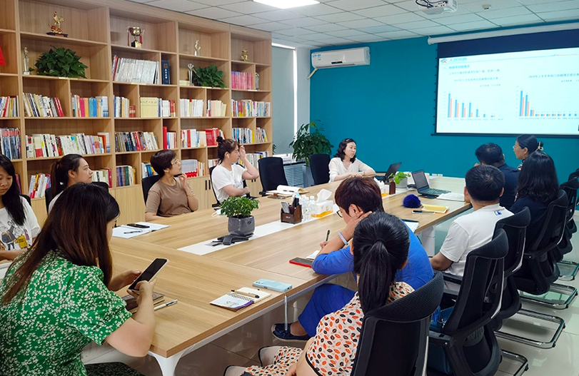 【文體活動(dòng)】強(qiáng)化新聞寫作培訓(xùn) 提升宣傳報(bào)道水平 | 人民同泰組織召開通訊員培訓(xùn)交流會