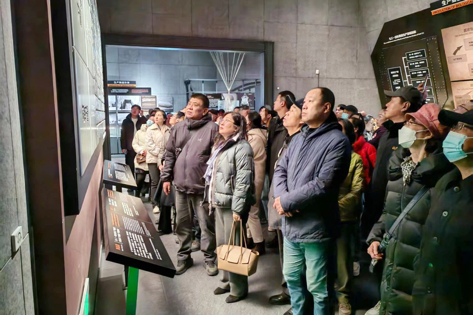 緬懷先烈志 清明祭英魂&mdash;&mdash;哈藥集團(tuán)所屬各企業(yè)黨組織開展清明節(jié)主題系列活動(dòng)